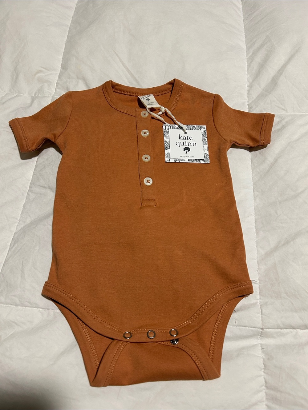 NWT kate quinn Rust/burnt Orange cotton short sleeve button onesie